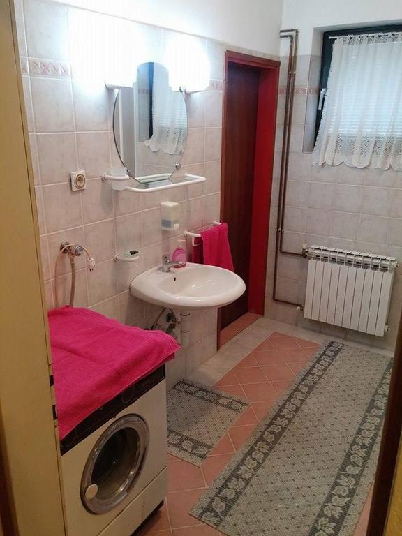 Apartment Bozic Врбовско Экстерьер фото