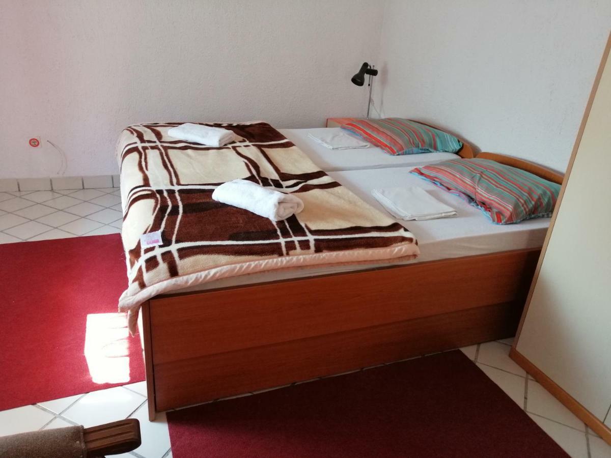 Apartment Bozic Врбовско Экстерьер фото